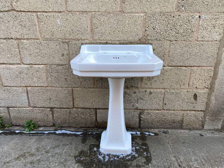 Burlington Basin & Pedestal