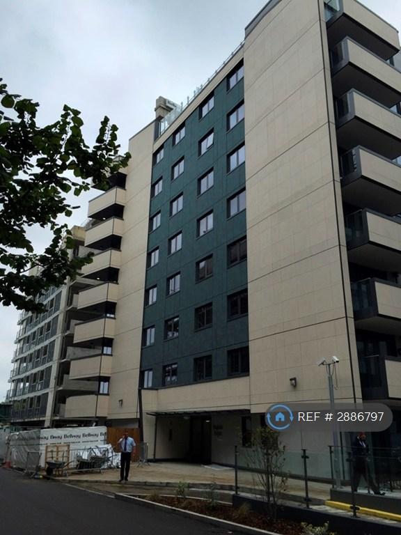 1 bedroom flat in Kingfisher Heights, London, N17 (1 bed) (#2886797)