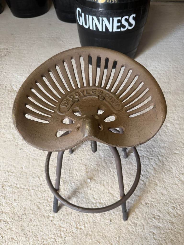 Vintage Cast Iron Tractor Seat Bar Stool