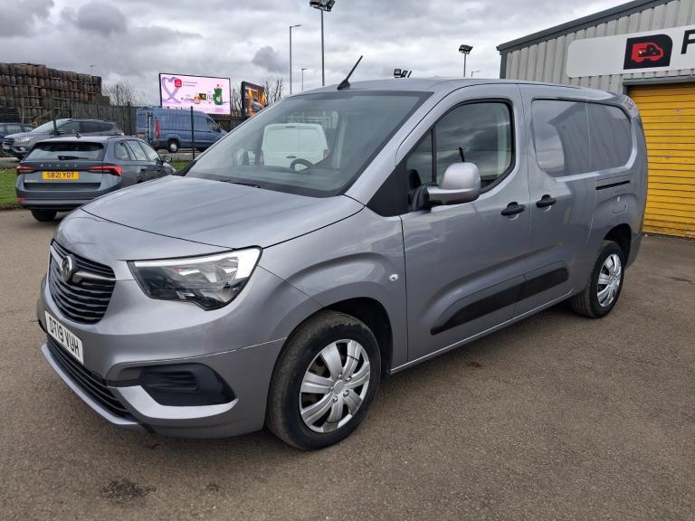 Vauxhall Combo 2300 SPORTIVE L2 100PS 6 DOOR, EURO 6 NO VAT GREY