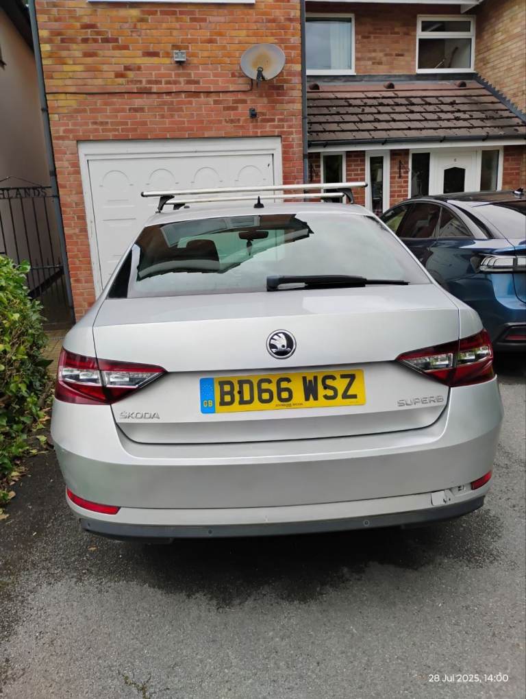 Skoda, SUPERB, Hatchback, 2016, Full Auto, 1968 (cc), 5 doors