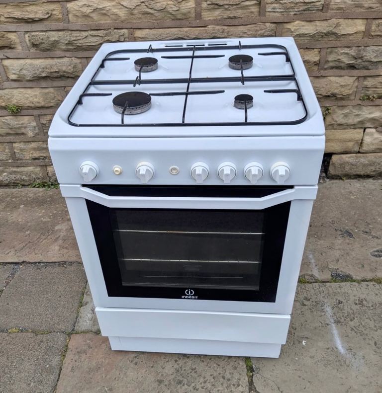 Indesit All Gas Cooker 600mm With Gas Pipe