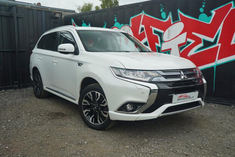 2018 Mitsubishi Outlander 2.0h 12kWh 4hs SUV 5dr Petrol Plug-in Hybrid CVT 4WD Euro 6 (s/s) (200 ...