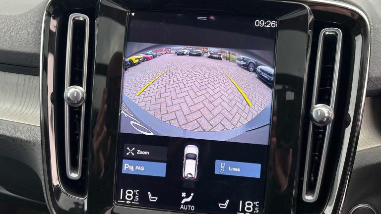  Volvo XC40 2.0 B4P Inscription 5dr AWD Auto Estate Petrol Automatic