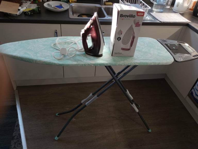 Iron & Ironing Board 