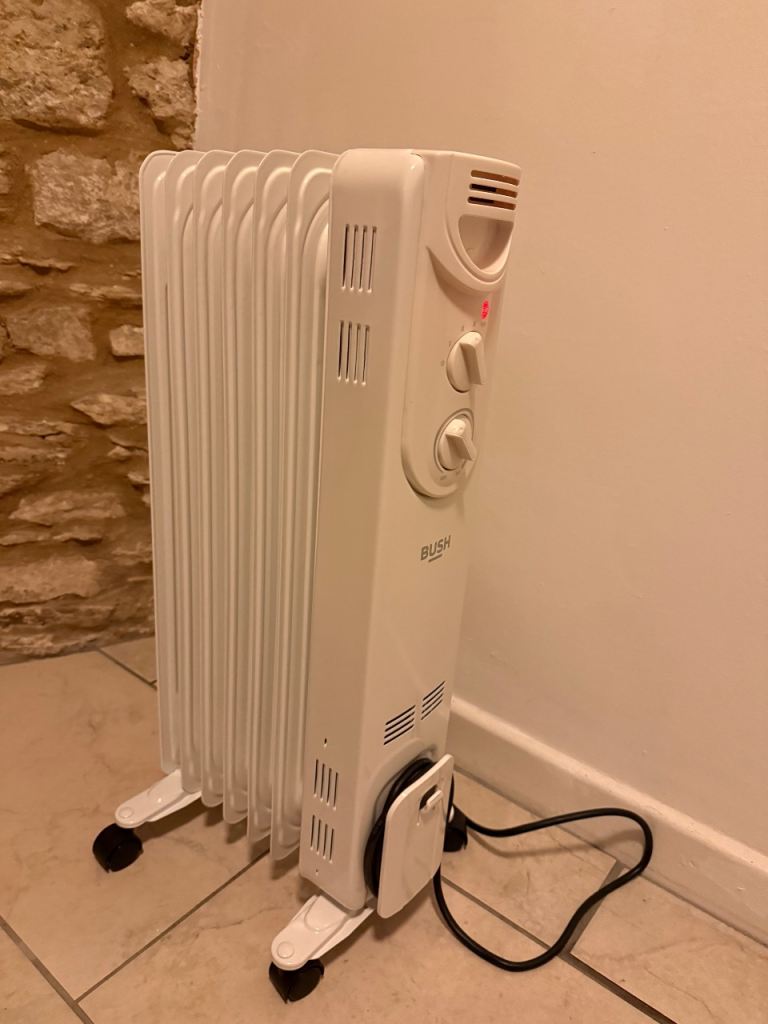 Bush Oil Filled Radiator 1.5 kW nearly new