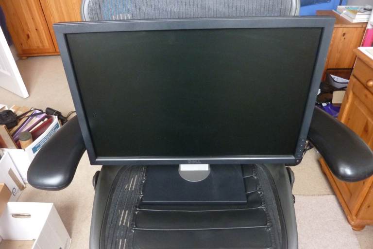 image for Dell P2210T monitor