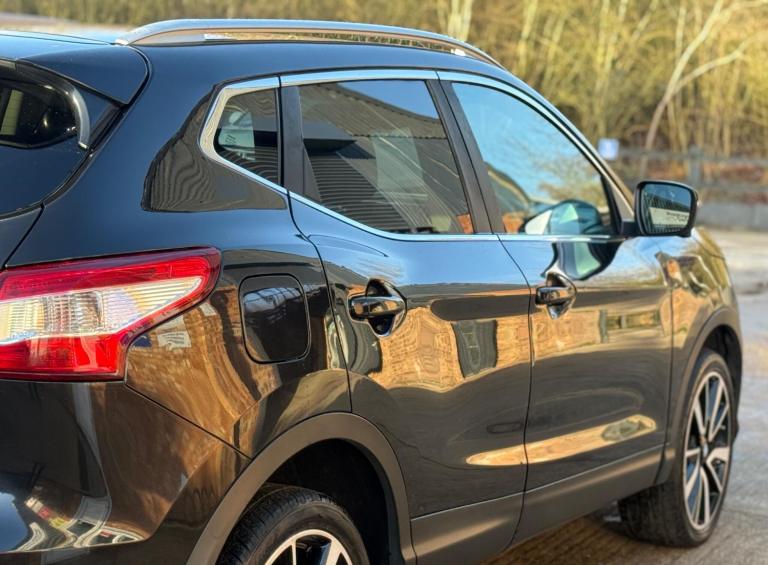 2016 Nissan Qashqai 1.6 dCi Tekna XTRON 2WD Euro 6 (s/s) 5dr Diesel