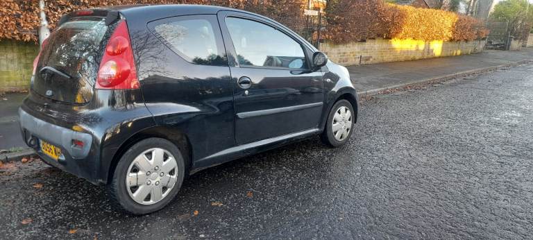 Peugeot 107 . Cheap road tax 