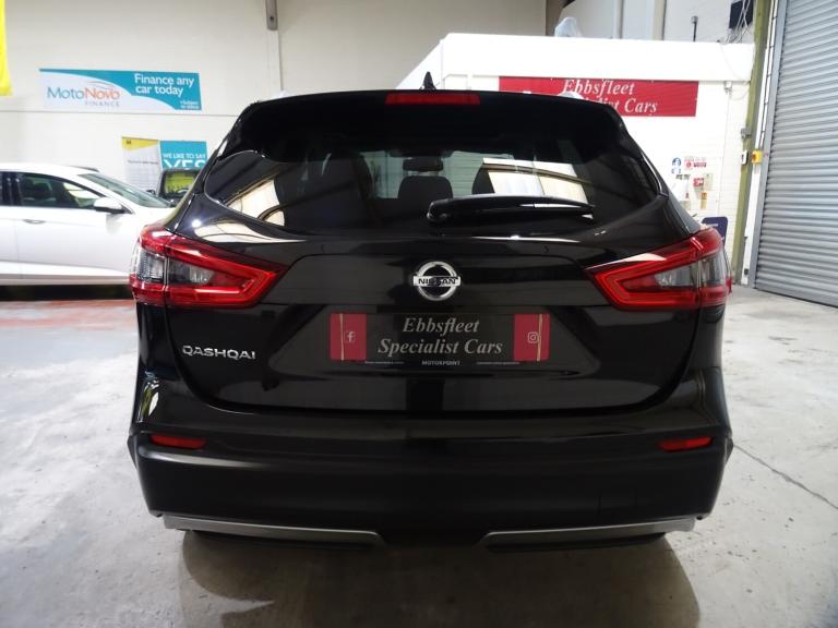 2019 Nissan Qashqai 1.3 DiG-T Tekna 5dr **LOW MILEAGE*ONLY 37000 MILES FROM NEW** HATCHBACK Petro...
