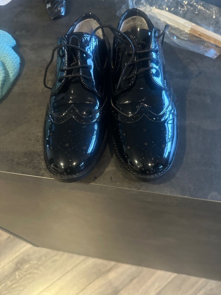Formal dress black patent shoes Size 5