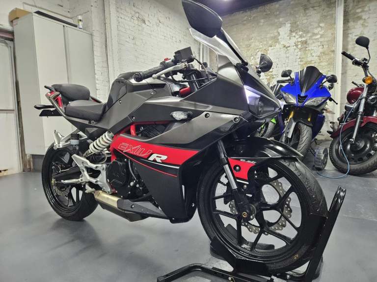 Hyosung GD 250R 2016 Low mileage