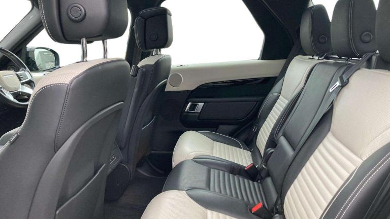 2022 Land Rover Discovery 3.0 D300 R-Dynamic HSE 5dr Auto SUV Diesel Automatic