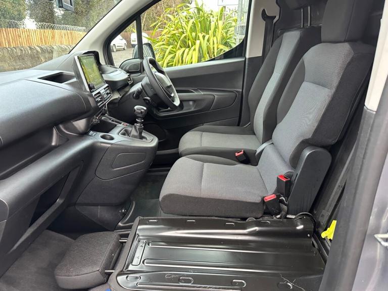 2022 Peugeot Partner 1.5 BlueHDi 1000 Asphalt Premium Standard Panel Van 5dr Diesel Manual SWB E ...