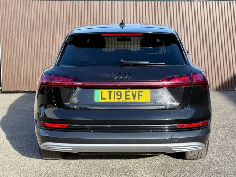 2019 Audi e-tron 55 SUV 5dr Electric Auto quattro 95kWh (408 ps) ESTATE ELECTRIC Automatic