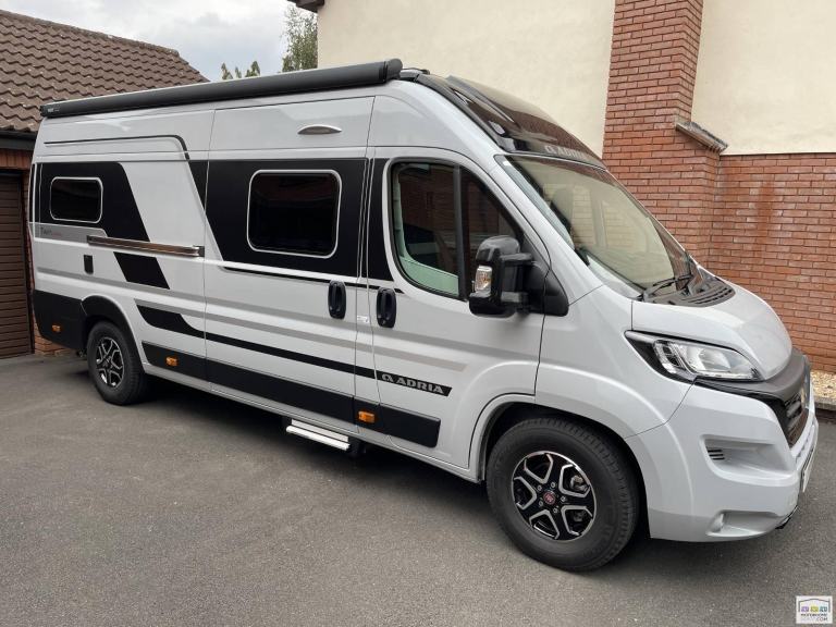 Adria Twin Supreme 640 SLB - 2022 - Auto - Fixed Bed Motorhome For Sale