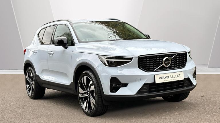 2025 Volvo XC40 2.0 B3 MHEV Ultra Dark SUV 5dr Petrol Hybrid DCT Auto Euro 6 (s/s) (163 ps) ESTAT...