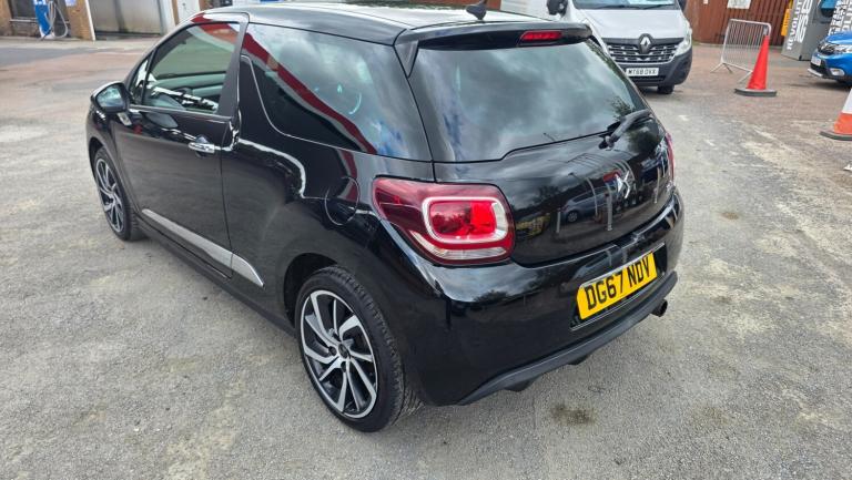 2018 DS Automobiles DS 3 1.2 PureTech 82 Connected Chic 3dr HATCHBACK Petrol Manual