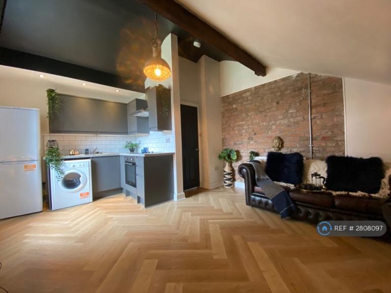 3 bedroom flat in Lorne Street, Liverpool, L7 (3 bed) (#2808097)