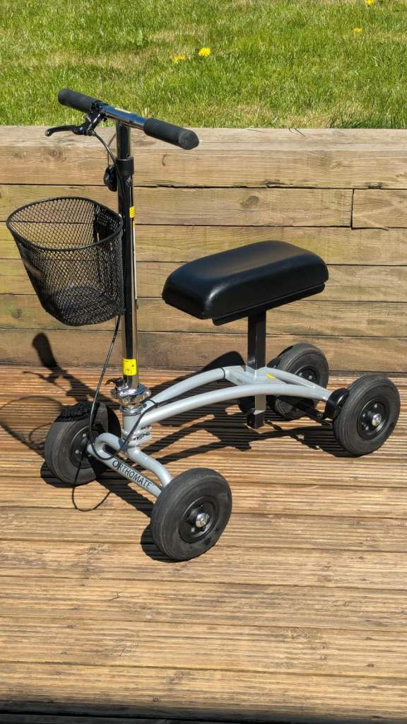 knee scooter Strideon Orthomate all terrain with basket