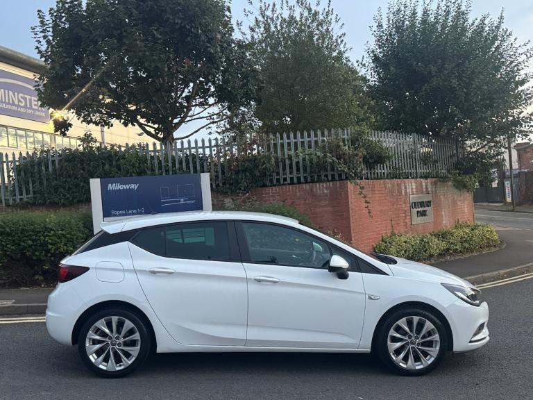 2018 Vauxhall Astra 1.4T 16V 125 Design 5dr HATCHBACK Petrol Manual