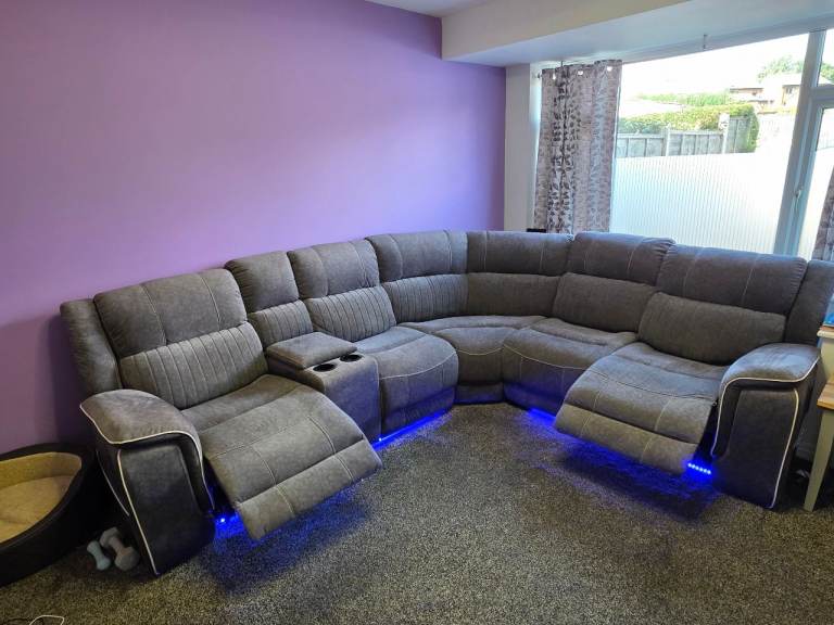Large Grey Corner Sofa with Recliner and LED Lights – Good Condition