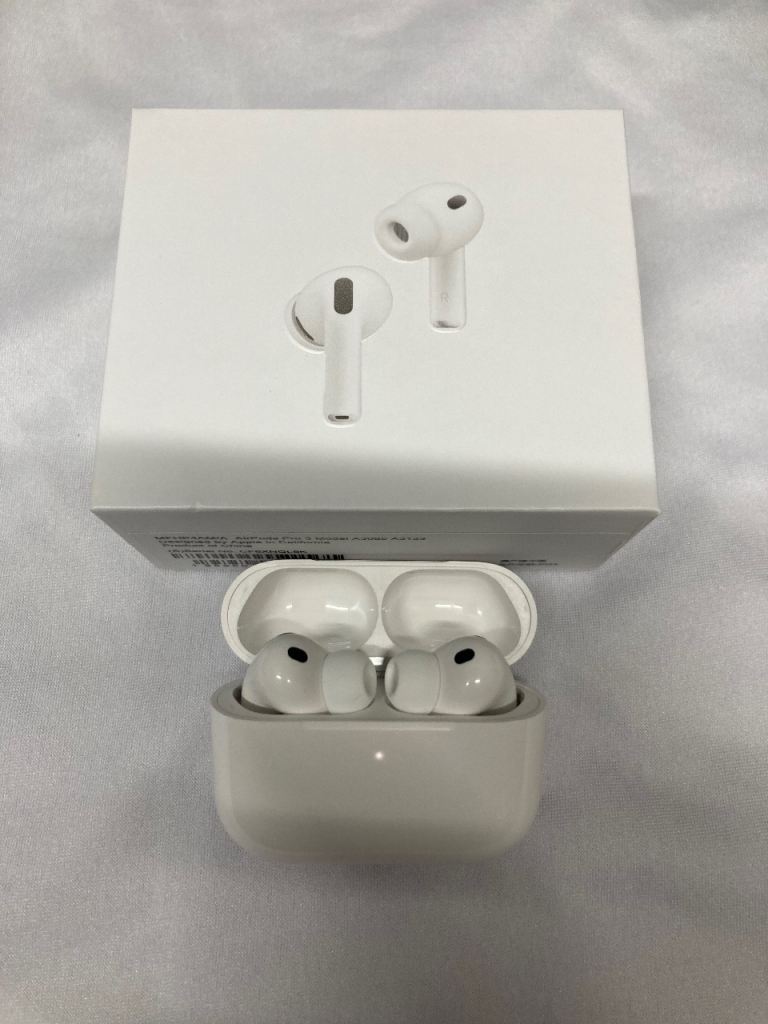 Apple AirPods Pro 3rd Generation MagSafe wireless charging case