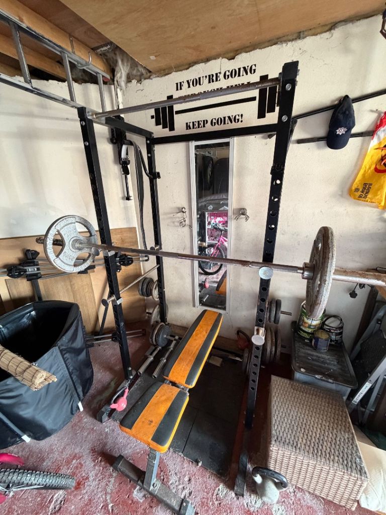 Home Gym Power Rack with Bench and Weights – Good Condition