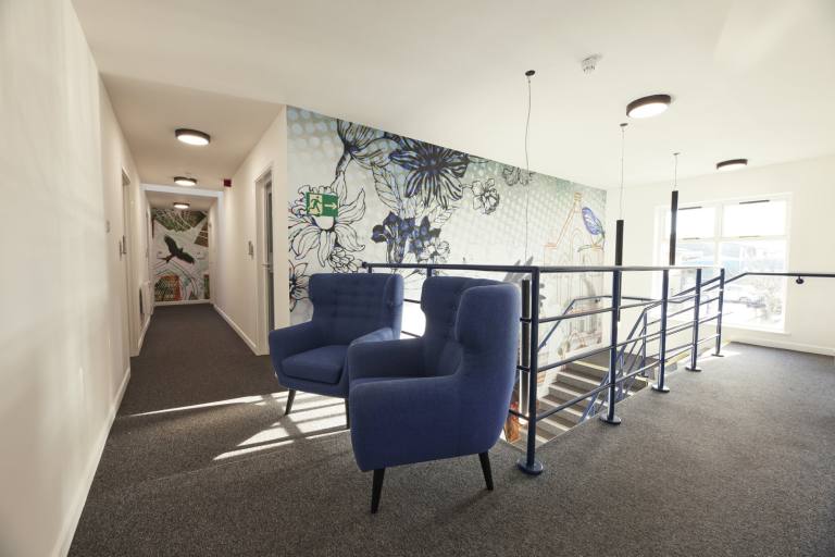 Southampton - SO14 5FE \ Workshop in Basepoint Andersons Road