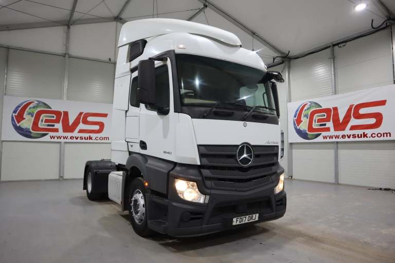 2017 (17 PLATE) Mercedes Benz ACTROS 1840 4x2 Euro 6 Tractor Units