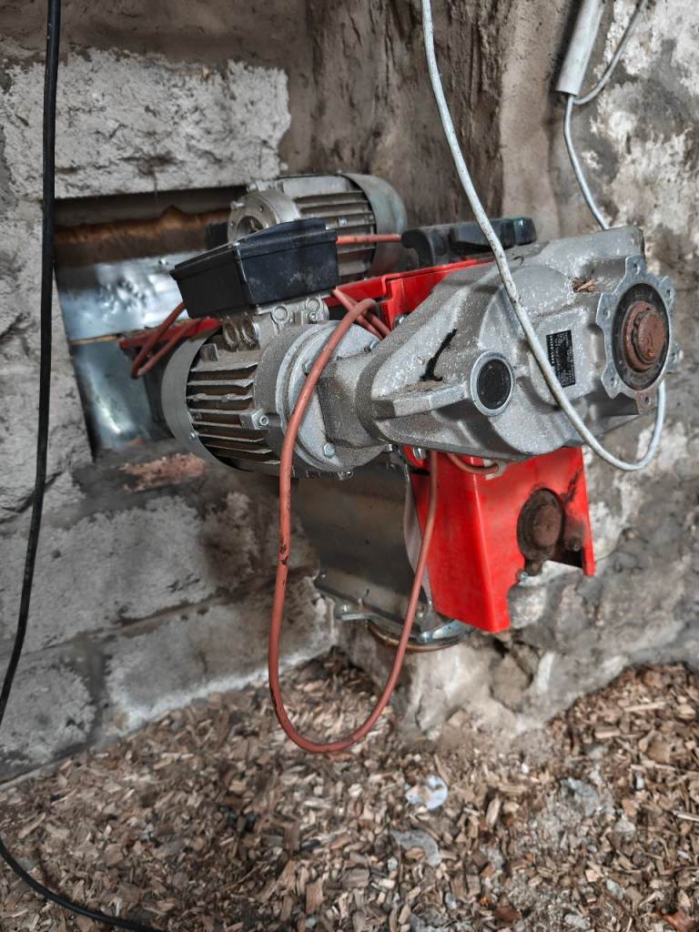 free - Complete Biomass Wood Chip Boiler Feeding System & Agitator