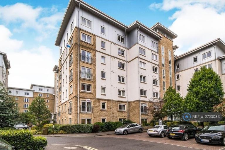 2 bedroom flat in Pilrig Heights, Edinburgh, EH6 (2 bed) (#2723083)