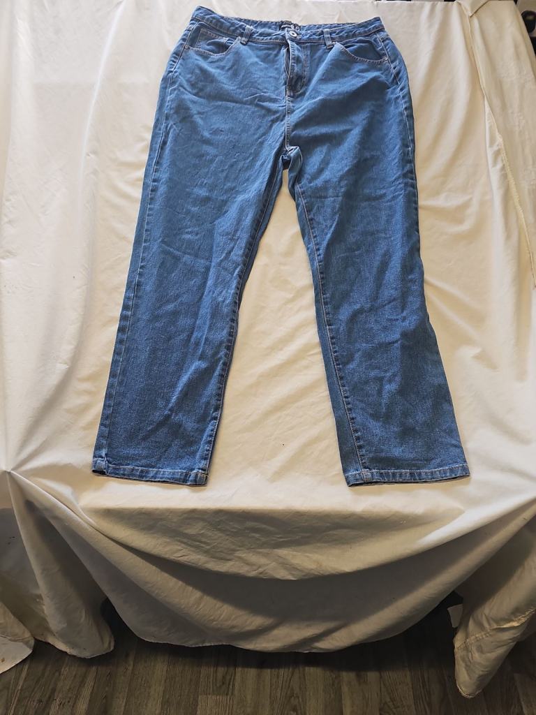 Boohoo Blue High Waisted Straight Leg Jeans - UK 16  427
