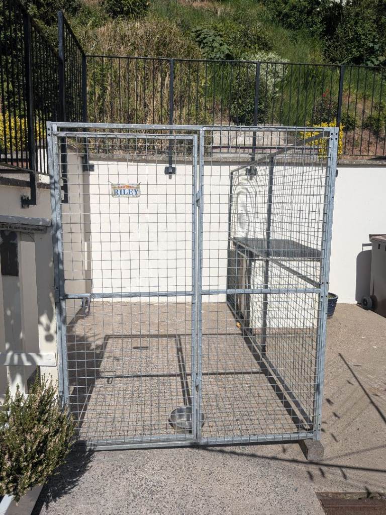 Galvanized steel dog Run/ enclosed kennel