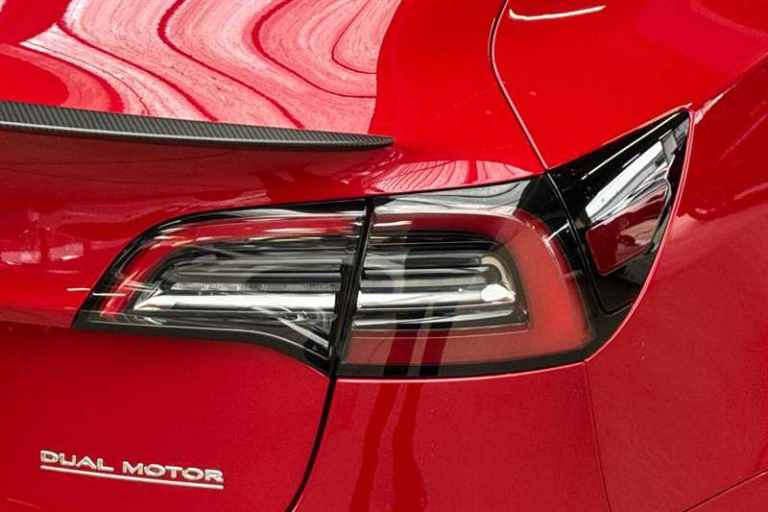 2022 Tesla Model 3 Performance AWD 4dr [Performance Upgrade] Auto SALOON ELECTRIC Automatic