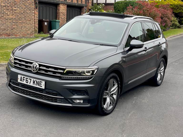 2017 Volkswagen TIGUAN SEL 2.0 TDI - DSG AUTOMATIC - FULL SERVICE HISTORY - APPLE CARPLAY - PAN ROOF