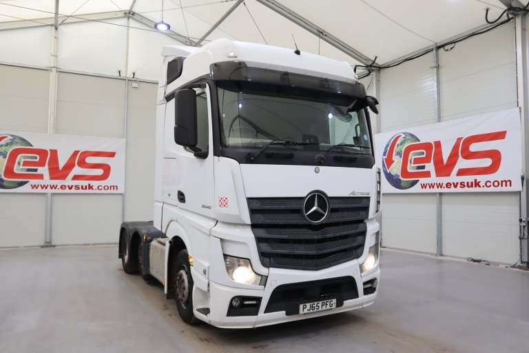 2015 (65 PLATE) Mercedes Benz Actros 2545 6x2 Euro 6 Tractor Units