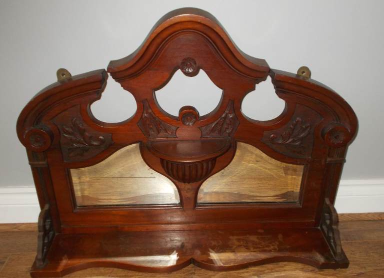 VINTAGE ANTIQUE WALL ABOVE FIRE PLACE WOODEN CARVED OVERMANTLE SHELF MIRROR  £15 HEDNESFORD 