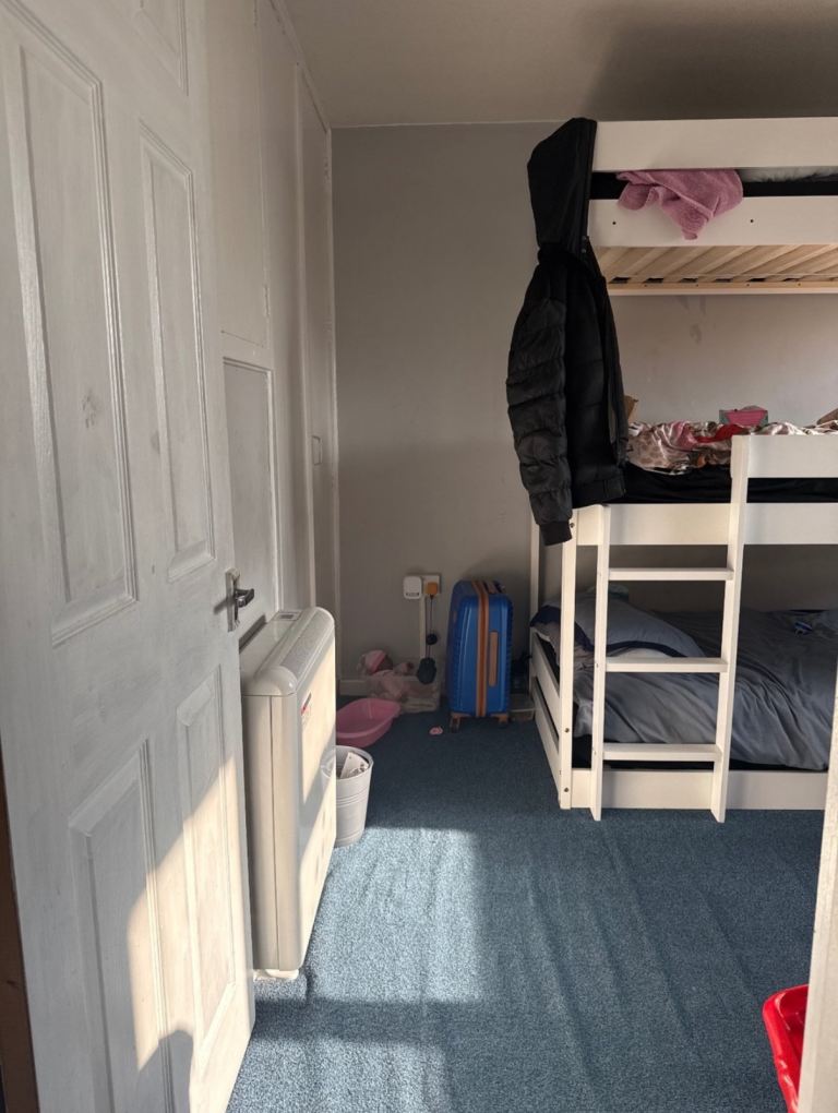CASH INCENTIVE! 2-BED ENFIELD FOR 4-BED BROMLEY (Beckenham/Hayes) - URGENT MULTI-SWAP CHAIN STARTER