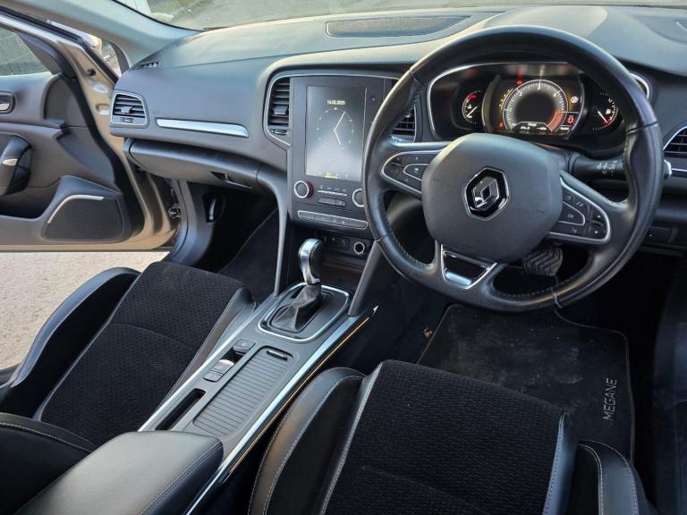 2016 Renault Megane 1.5 dCi Dynamique S Nav EDC Euro 6 5dr Hatchback Diesel Automatic