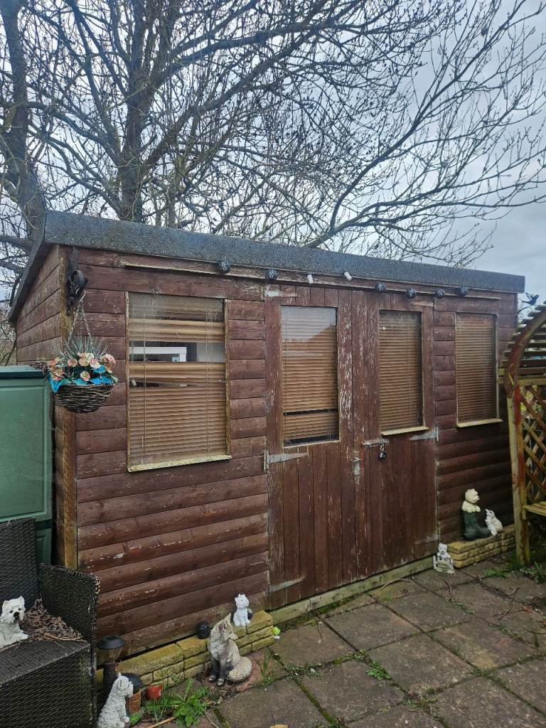 Cabin shed 