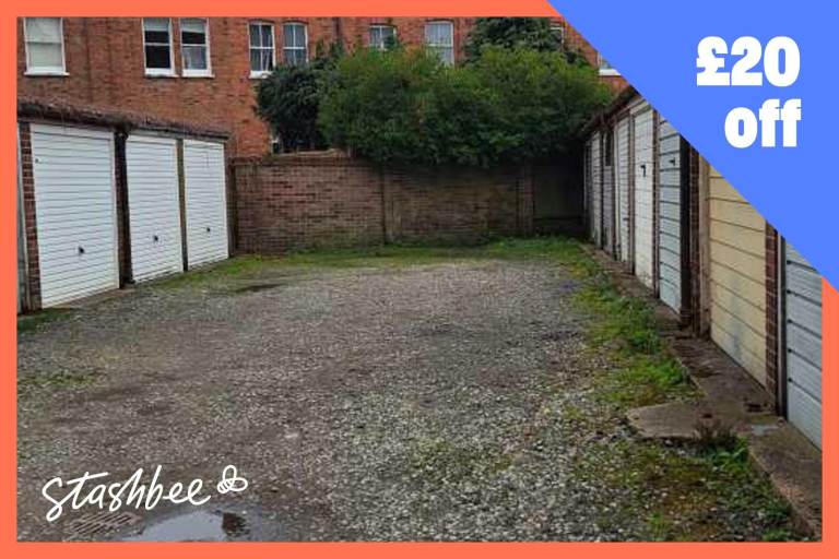 Garage to rent in London (NW2) | Stashbee
