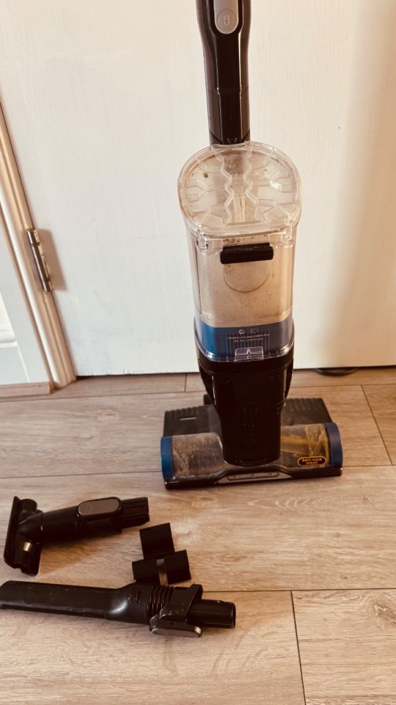 Shark Cordless Vacuum Cleaner with Attachments