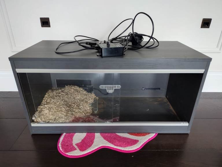 Reptile Pet Vivarium with Lamp, Thermostat and Heat Mat - Full Set up - Black Wood