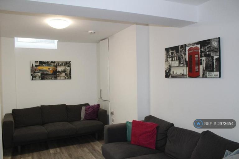 1 bedroom in Hood Street, Northampton, NN1 (#2973654)