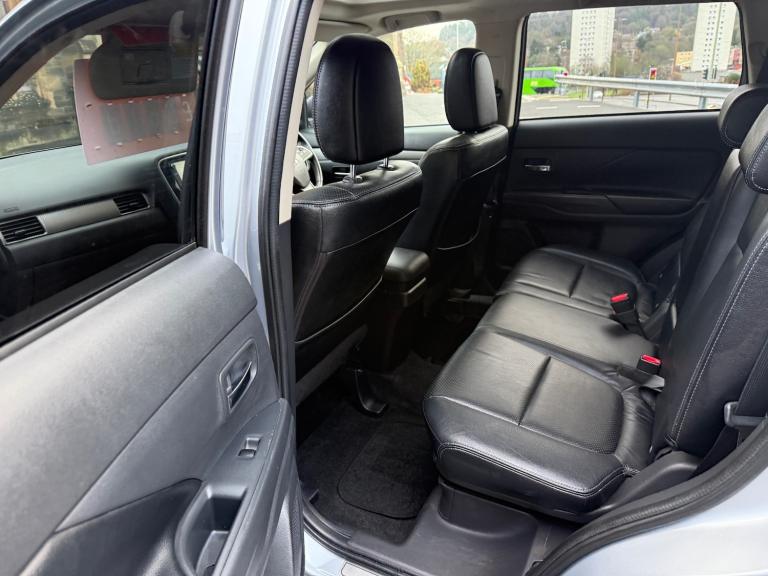 2013 Mitsubishi Outlander 2.2 DI-D GX4 5dr Auto ESTATE Diesel Automatic