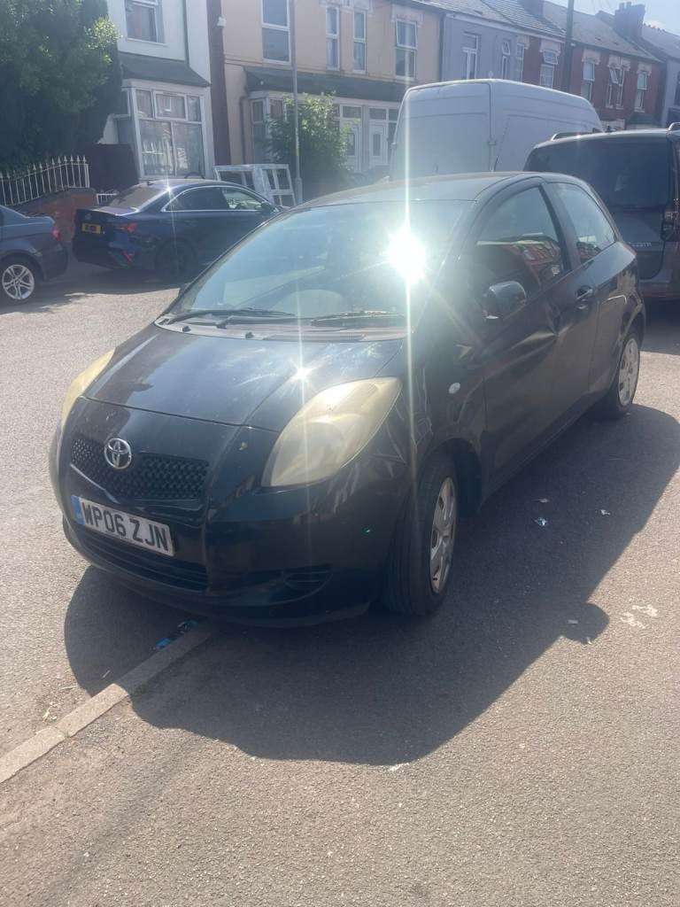 2006 Toyota Yaris T3 1.0 VVT-i 3-door manual