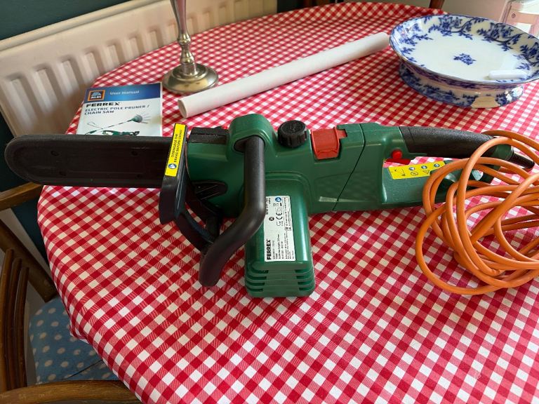 Ferret Electric Pole Pruner chain saw