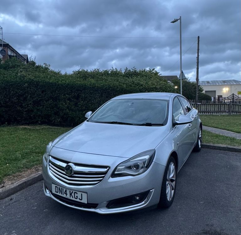 Vauxhall, INSIGNIA, Hatchback, 2014, Manual, 1796 (cc), 5 doors