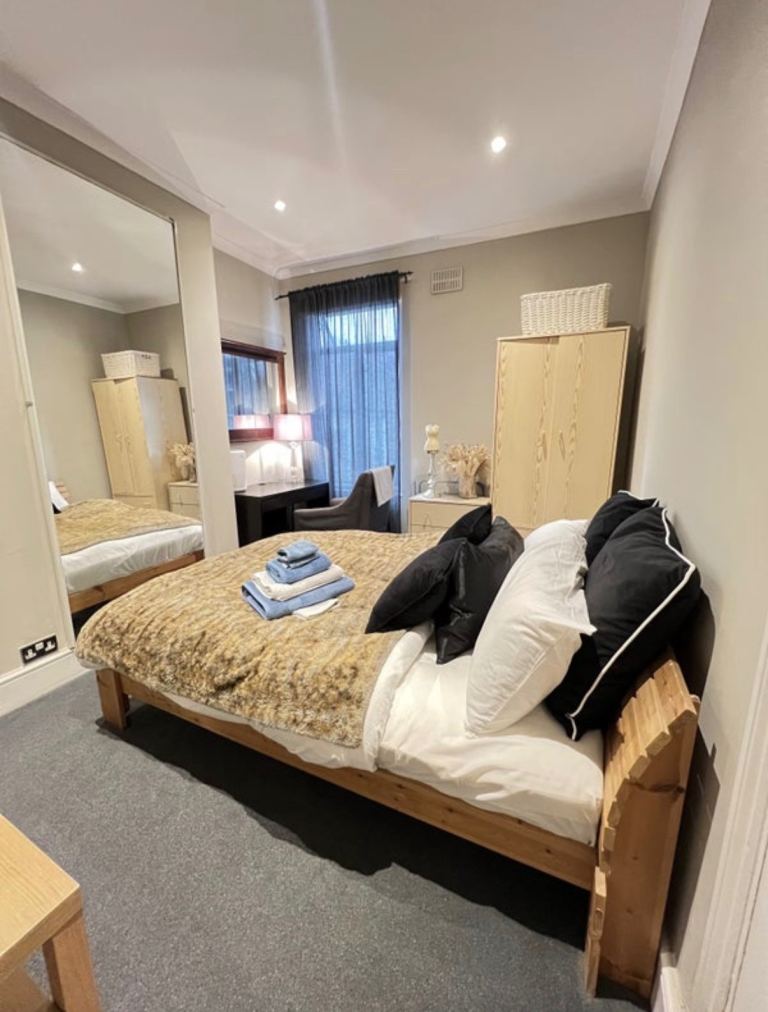 Amazing Double Room ALL bills included 